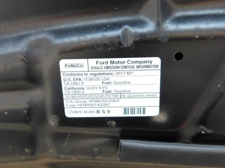 2017-ford-explorer-image-11