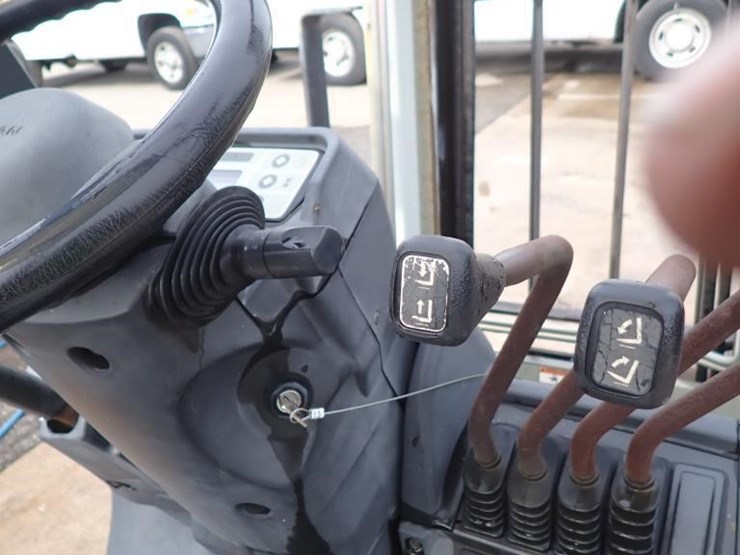 2003-toyota-7fdu25-image-20