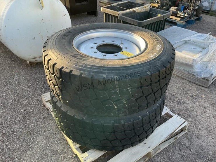 (2)-truck-wheels-&-tires-image-1