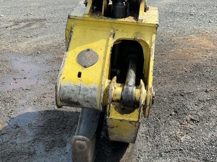 2012-deere-848h-image-70