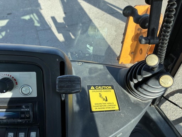 2008-jcb-3cx-image-30
