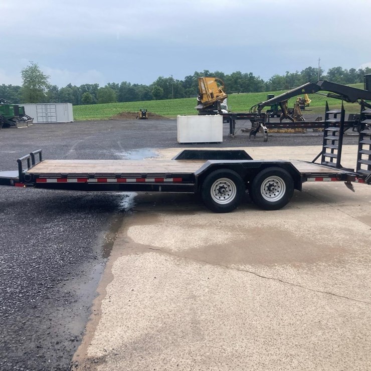 #401 • 2020 Fox Trail Equipment Trailer