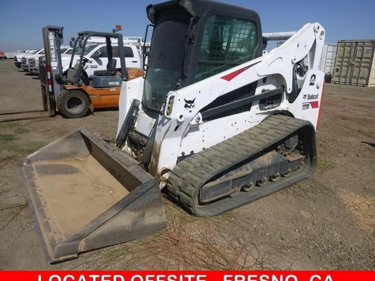 2020-bobcat-t770-image-14