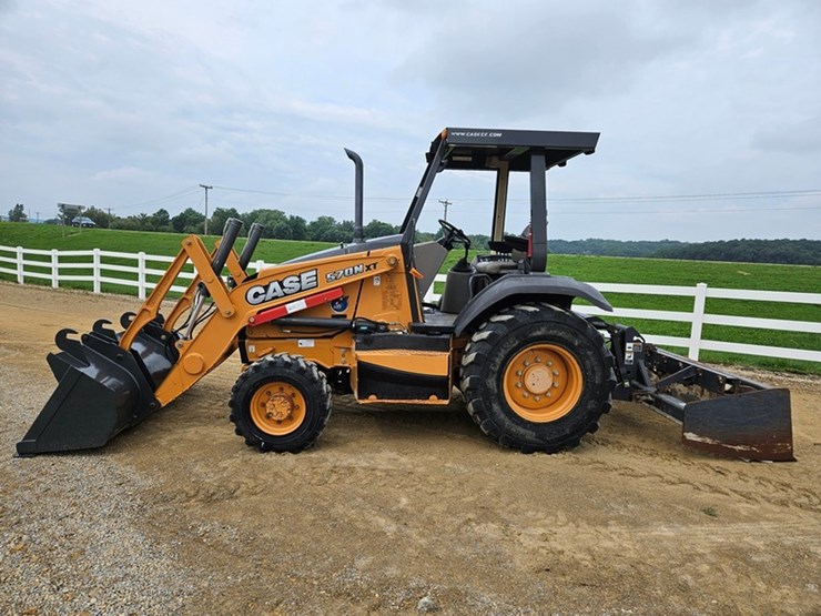 #27-•-case-570d-tractor/loader/scraper-image-2