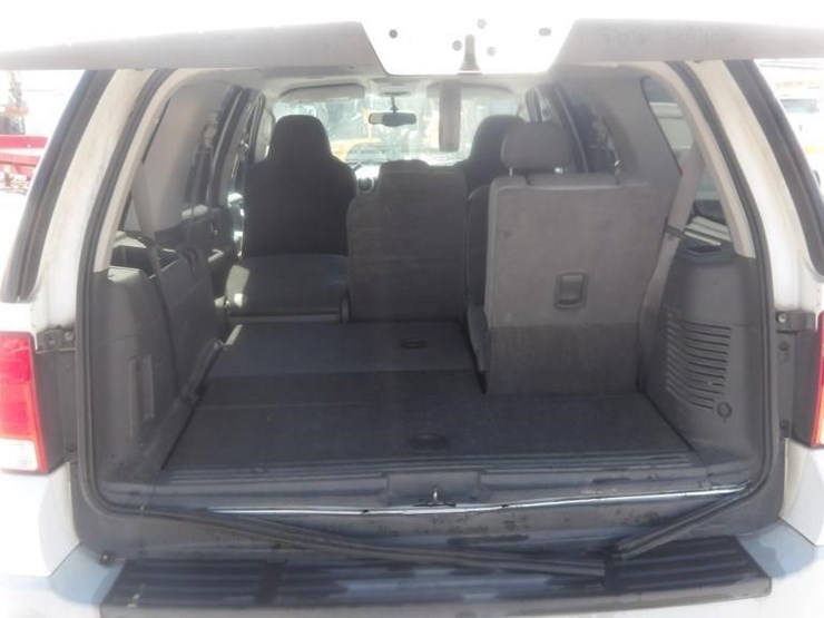 2003-ford-expedition-xlt-image-13