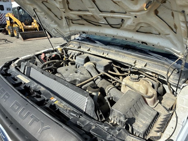 2011-ford-f250-image-8