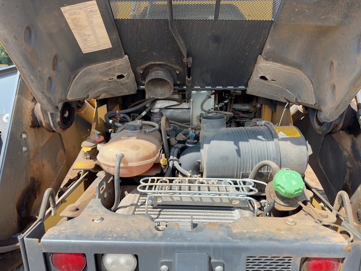2023-deere-333g-image-18