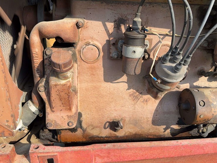 massey-ferguson-444-image-50