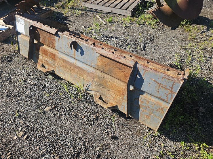 72"-gp-bucket-with-boce-image-3