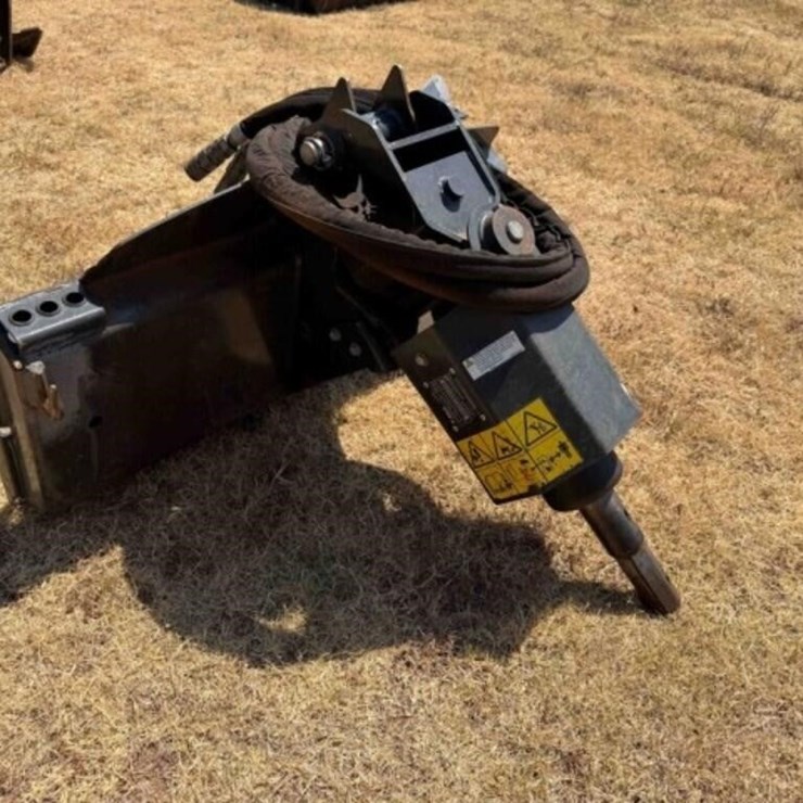 Bobcat 15C Skid Steer Auger