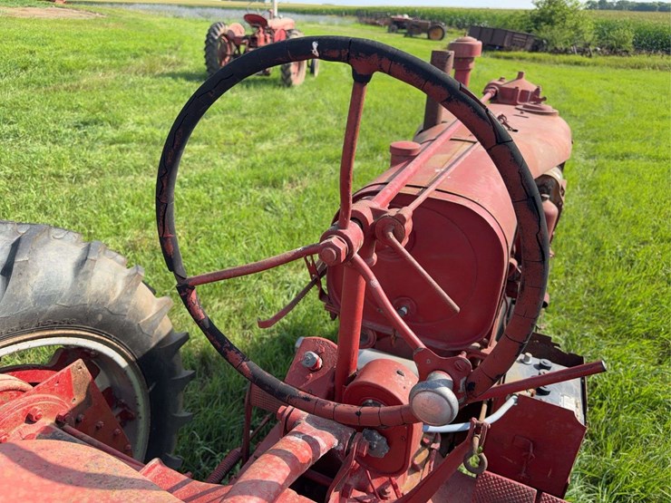 farmall-f-20-image-38