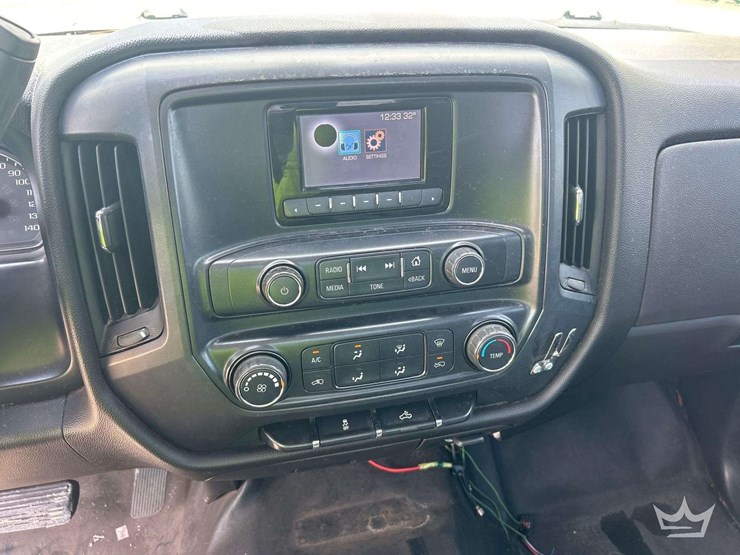2015-chevrolet-silverado-1500-image-18