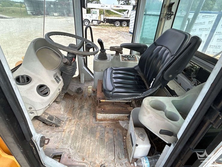 2006-hyundai-hl757-7-image-10