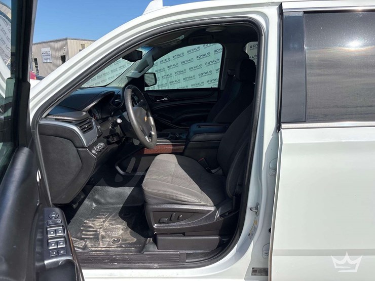 2018-chevrolet-tahoe-image-11