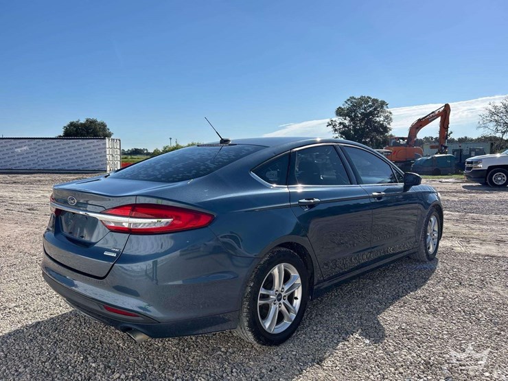 2018-ford-fusion-sedan-image-3