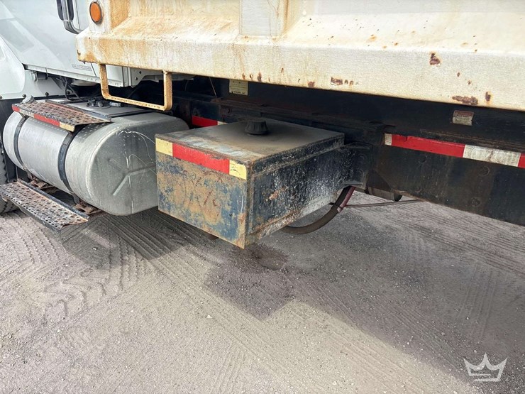 2004-international-74000-ox-bodies-17yd.-t/a-dump-truck-image-11
