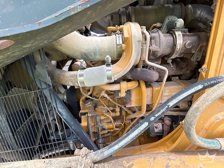 2018-deere-310l-image-23