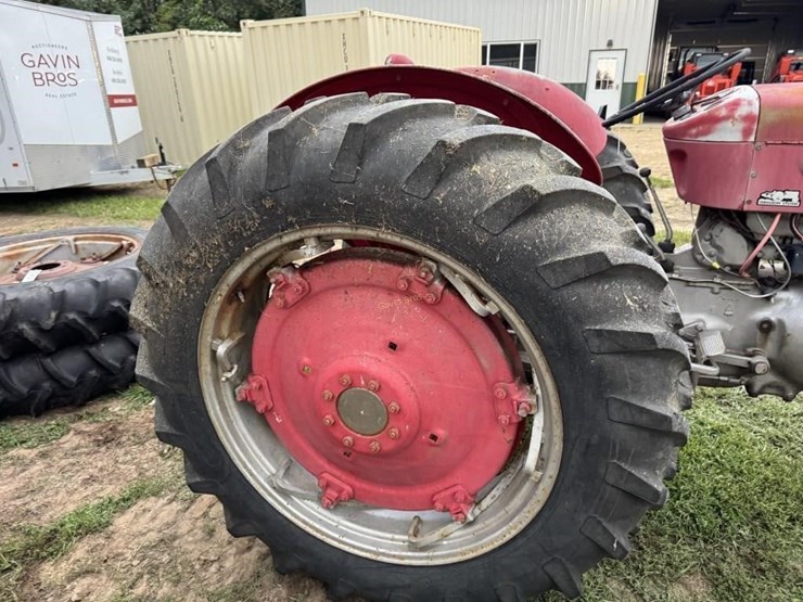 massey-ferguson-65-image-7