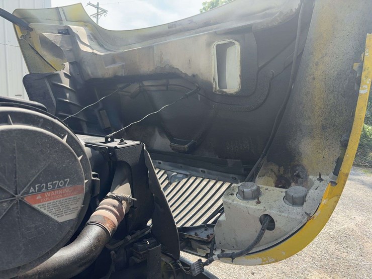 2006-international-durastar-4400-image-45