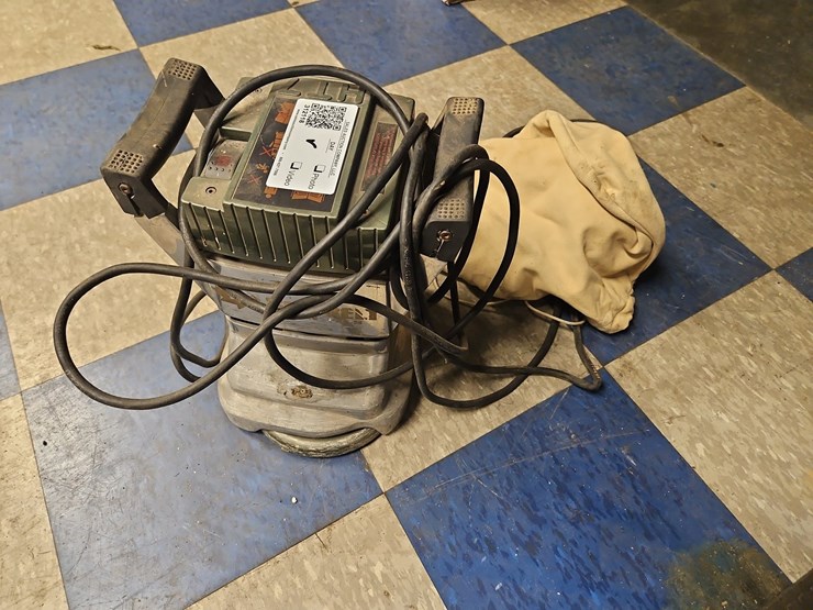 ht7-2-floor-disc-sander-image-2