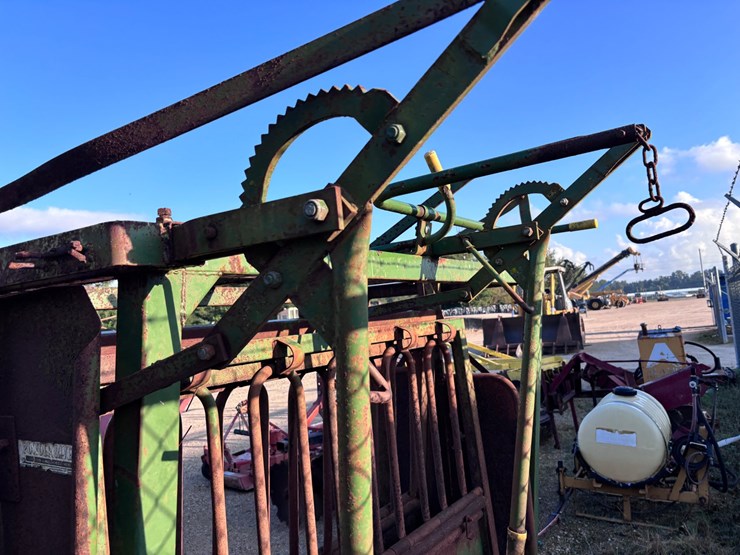 #965-•-cattle-squeeze-chute-image-6