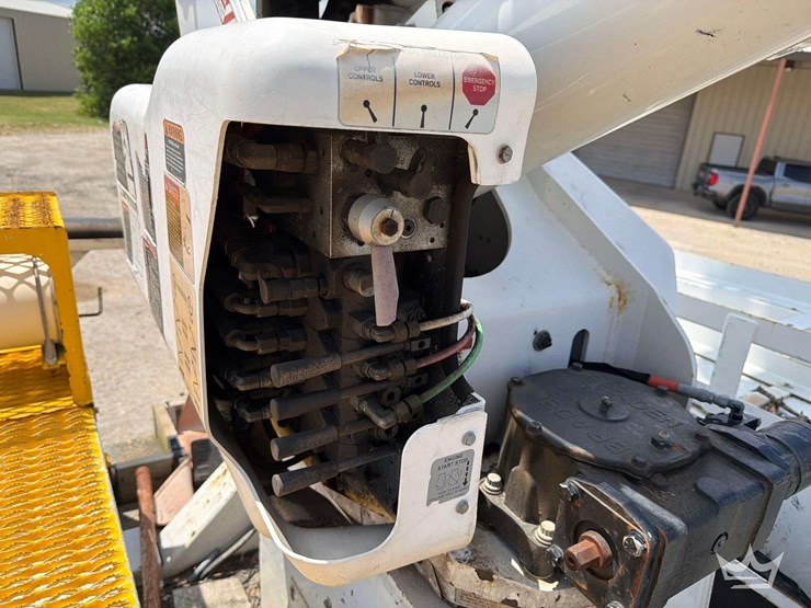 2014-international-durastar-4300-image-26