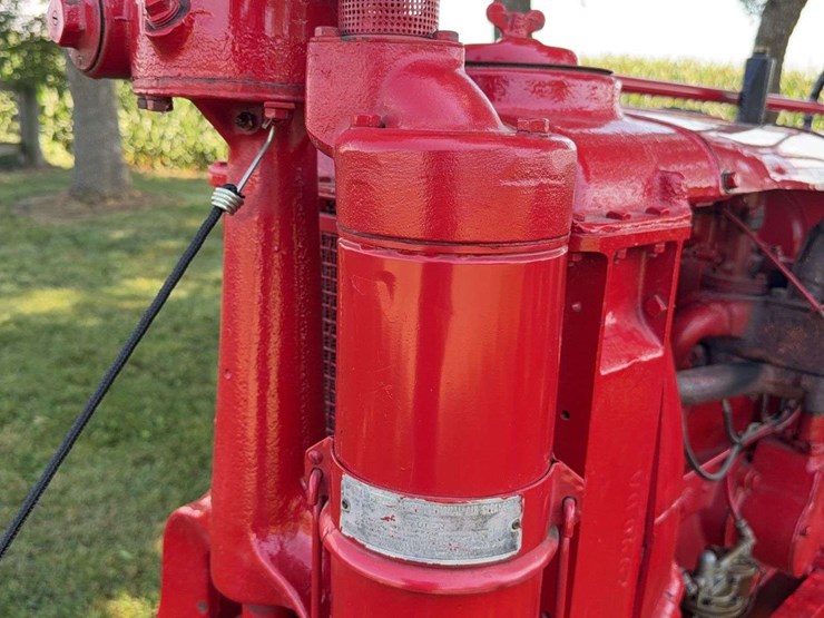 1937-farmall-f-12-image-11