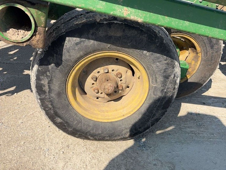 john-deere-726-image-12