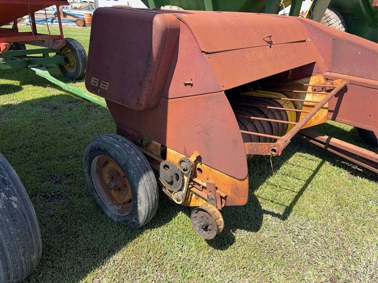 new-holland-68-image-5
