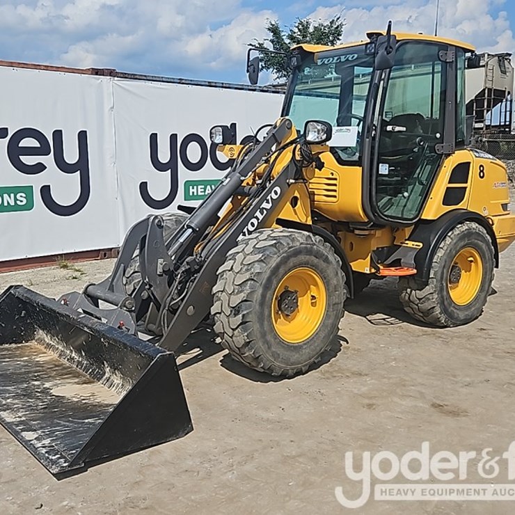 2021 VOLVO L20H