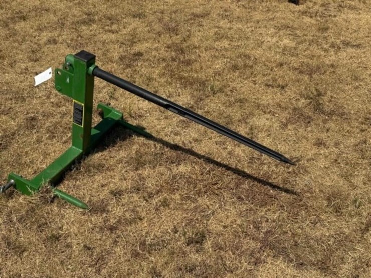 frontier-3pt-hay-spike-attachment-image-1