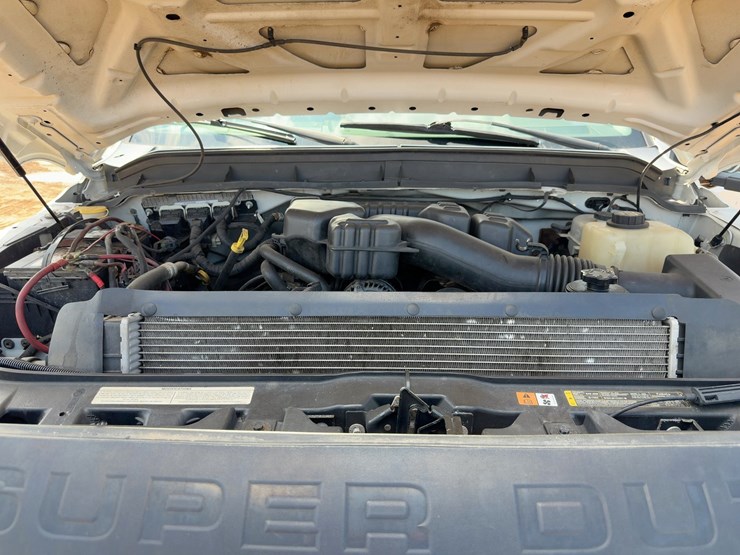 2016-ford-f350-xl-image-12