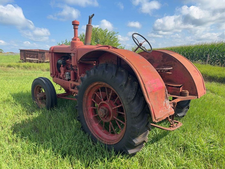 mccormick-deering-w-40-image-3