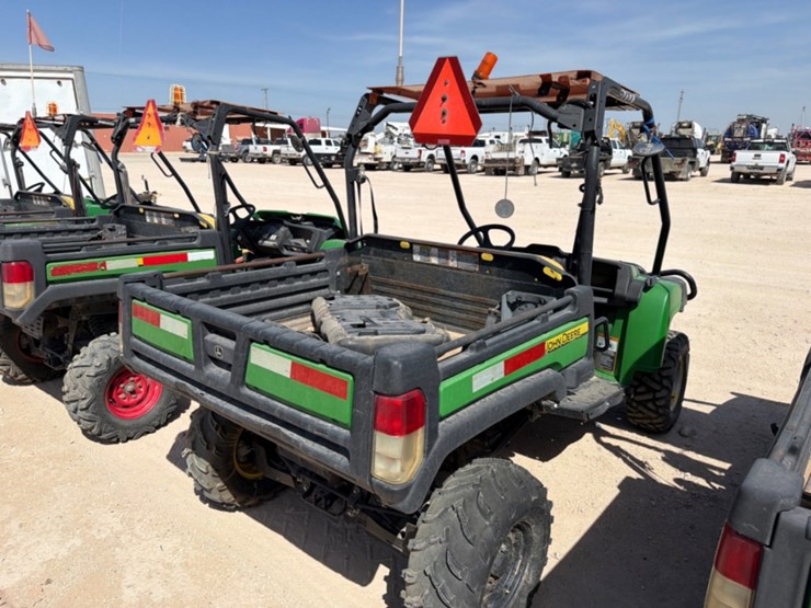 john-deere-gator-image-3