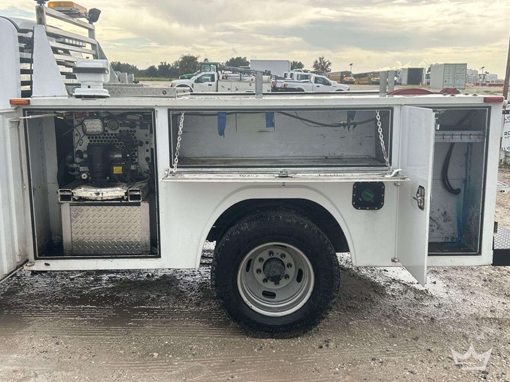 2018-ford-f350-image-11