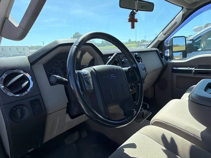 2008-ford-f350-xlt-image-13