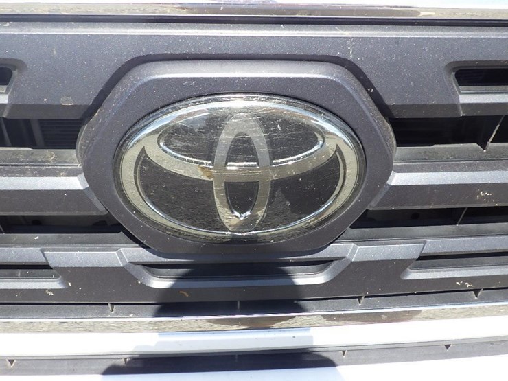 2018-toyota-tacoma-image-9