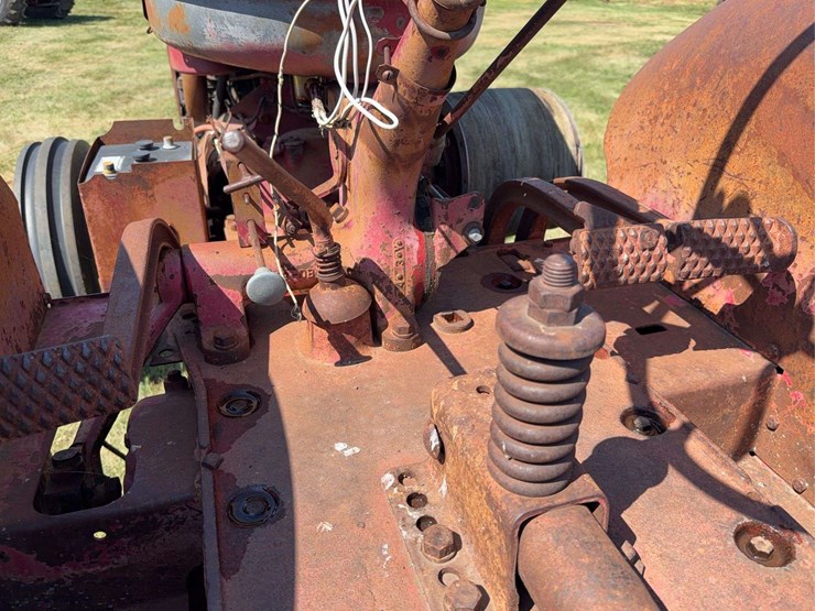 mccormick-deering-super-w-9-image-40