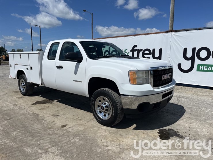 2011-gmc-sierra-2500hd-image-8