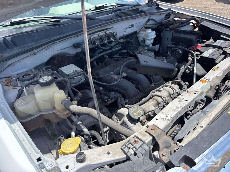 2008-ford-escape-image-7