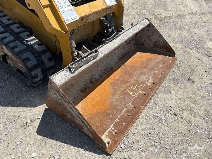 2023-caterpillar-259d3-image-19