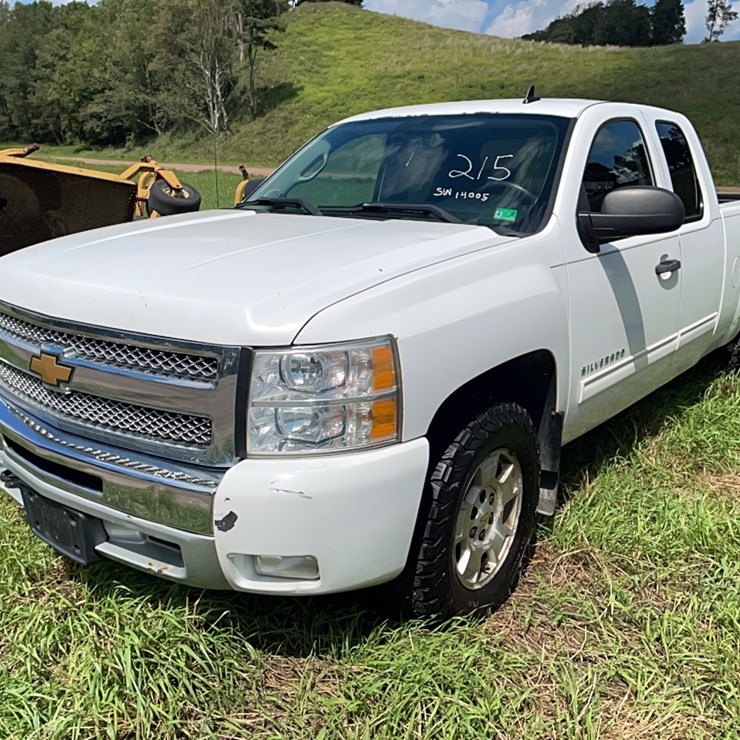 2013 CHEVY SILVERADO PICKUP TRUCK VN:114005 4X4