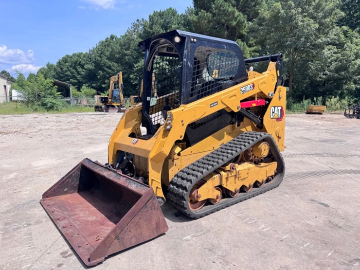 2021-caterpillar-259d3-image-1