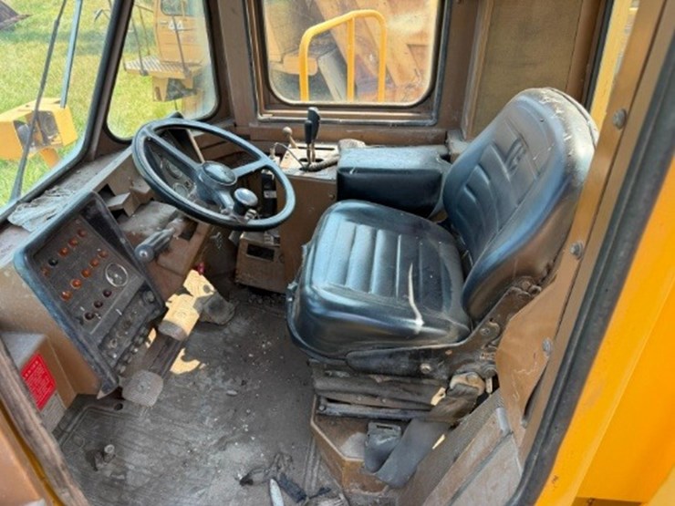 caterpillar-992c-image-12