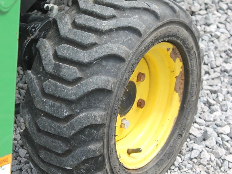 john-deere-1023e-image-10