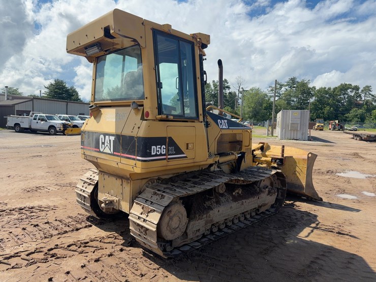 2004-caterpillar-d5g-xl-image-5