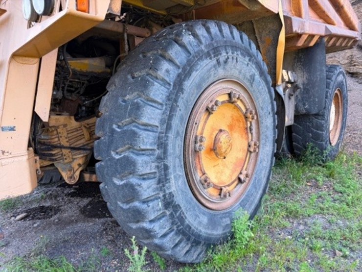 komatsu-330m-image-15