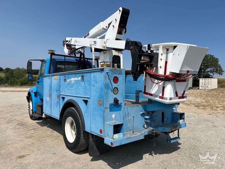 2011-international-durastar-4300-image-2