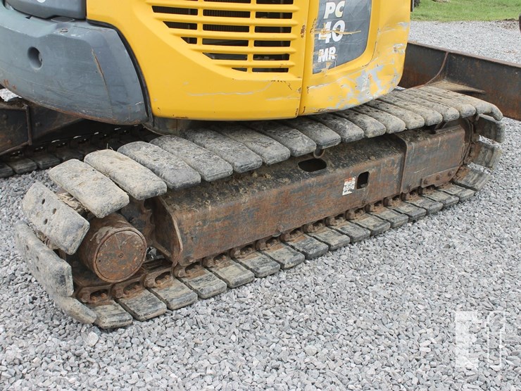 komatsu-pc40mr-2-image-17