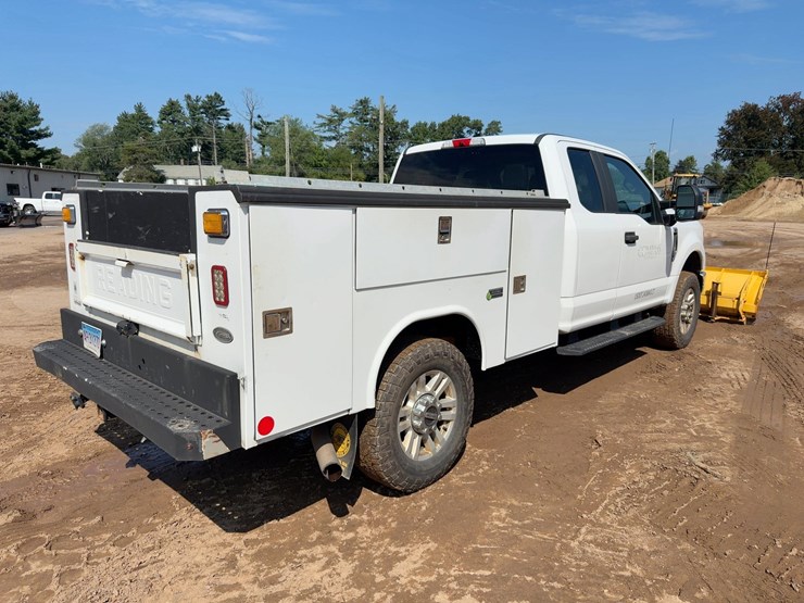 2019-ford-f350stx-utility-truck-image-5